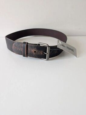 Hot Topic Distressed Brown Leather Belt Size 30